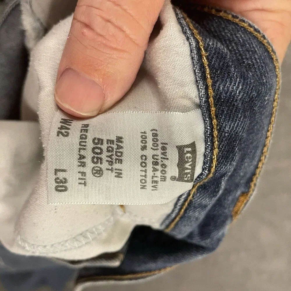 Levi's 505 Men's Regular Fit Jeans Size 42 x‎ 30 Medium Wash Blue Denim 5 Pocket